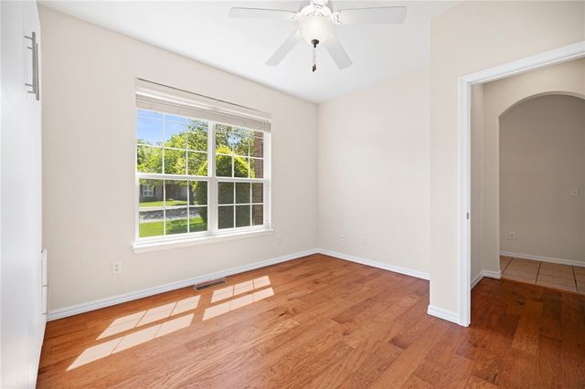 63 Highland Parkway, Bella Vista, AR 72715