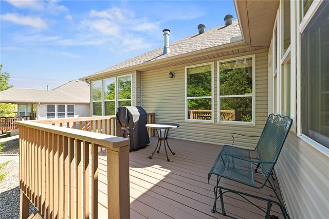 63 Highland Parkway, Bella Vista, AR 72715