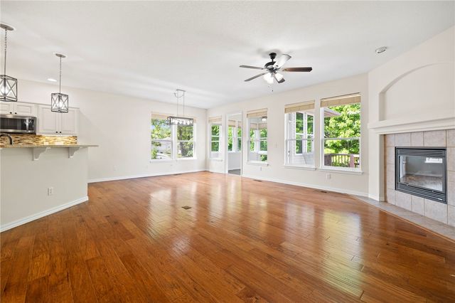 63 Highland Parkway, Bella Vista, AR 72715