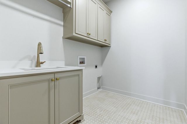 21510 Waterview Drive, Roland, AR 72135