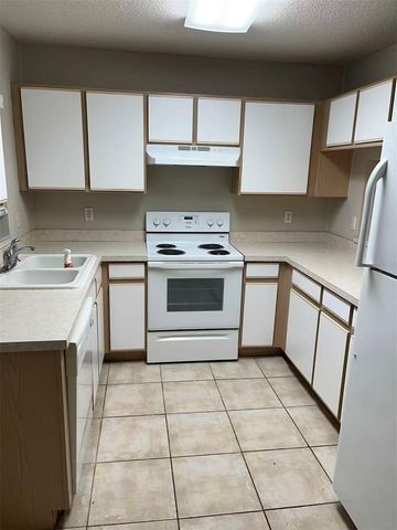 2030 FLUORSHIRE DRIVE, Brandon, FL 33511