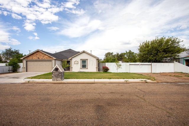 606 S LAKE Street, Amarillo, TX 79104