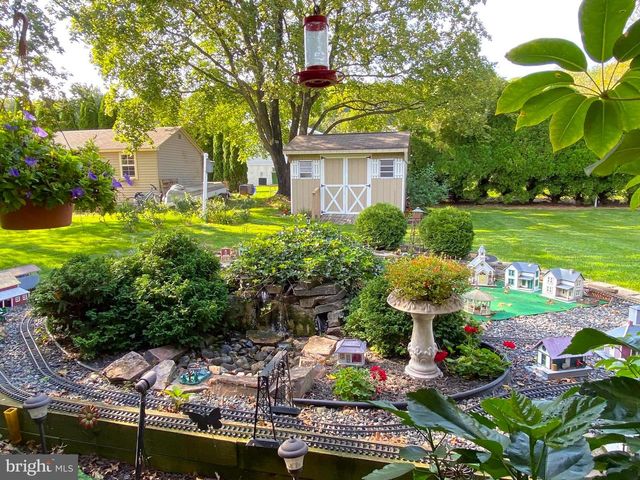 731 CHERRY ST, Bally, PA 19503