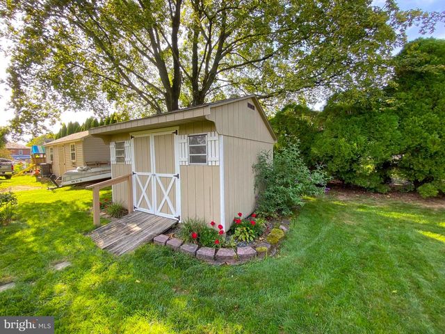 731 CHERRY ST, Bally, PA 19503