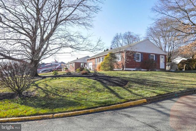 731 CHERRY ST, Bally, PA 19503