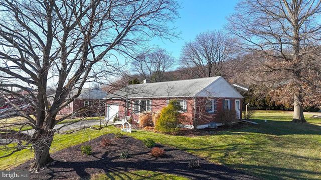 731 CHERRY ST, Bally, PA 19503