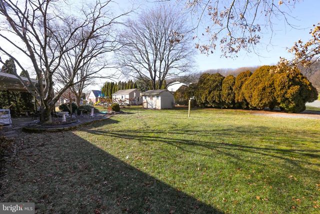 731 CHERRY ST, Bally, PA 19503