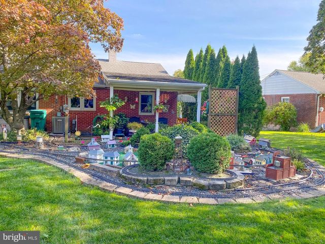 731 CHERRY ST, Bally, PA 19503