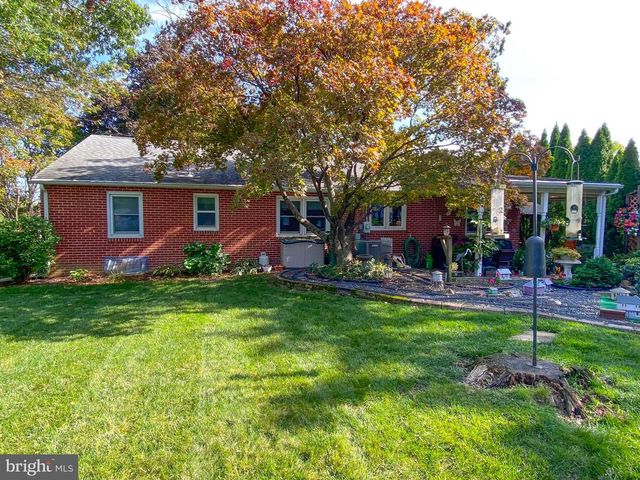 731 CHERRY ST, Bally, PA 19503