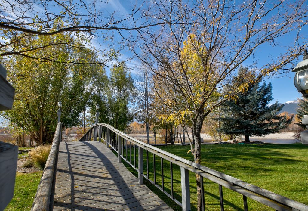 2725 River Bend Lane, Stevensville, MT 59870 photo 9