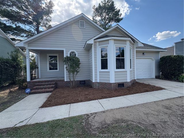 1582 Hazelcrest Drive, Fayetteville, NC 28304
