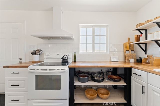 290 Bluegrass Road, 29 Palms, CA 92277