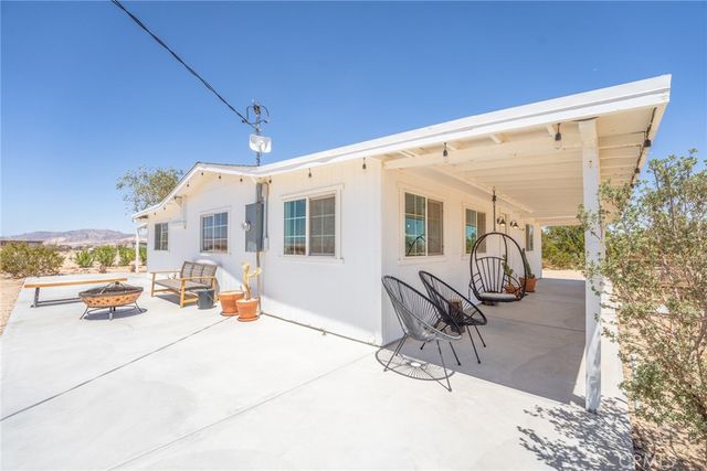 290 Bluegrass Road, 29 Palms, CA 92277