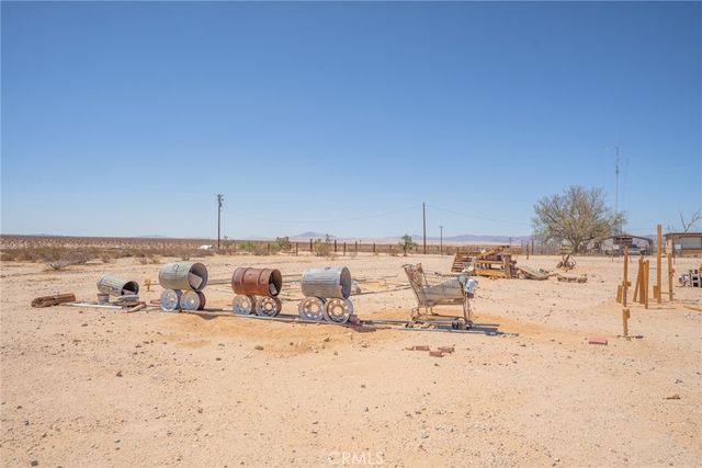 290 Bluegrass Road, 29 Palms, CA 92277