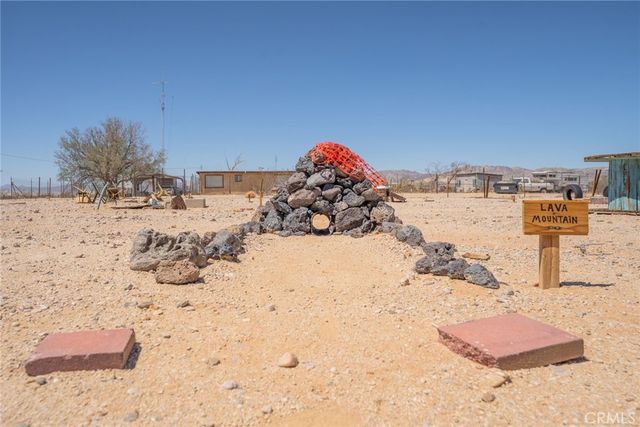 290 Bluegrass Road, 29 Palms, CA 92277