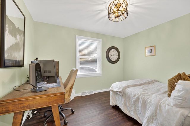 1119 W GLENDALE AVENUE, Appleton, WI 54914