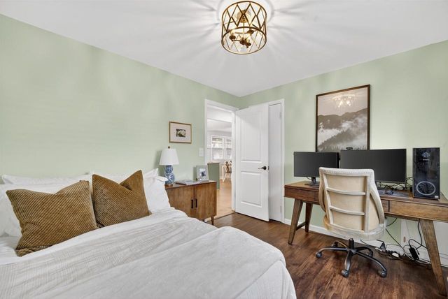 1119 W GLENDALE AVENUE, Appleton, WI 54914