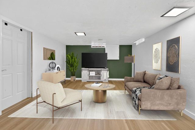 1119 W GLENDALE AVENUE, Appleton, WI 54914