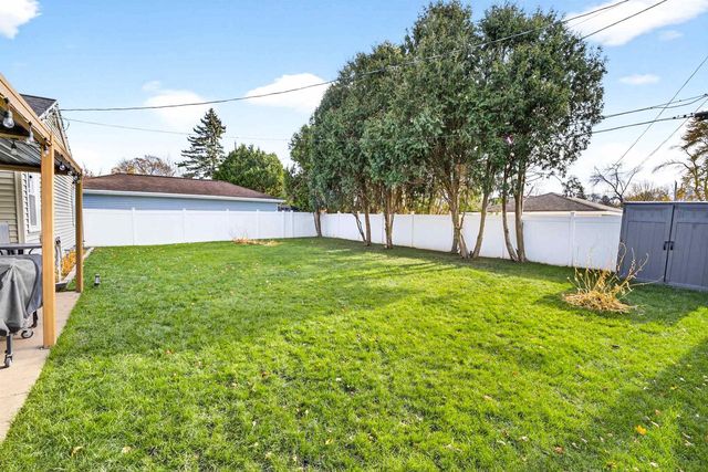 1119 W GLENDALE AVENUE, Appleton, WI 54914