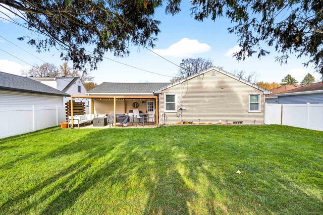 1119 W GLENDALE AVENUE, Appleton, WI 54914