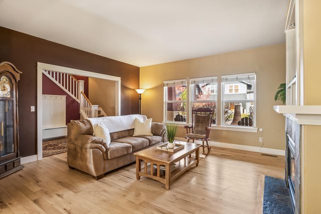 20663 Jayhawk Lane, Bend, OR 97702