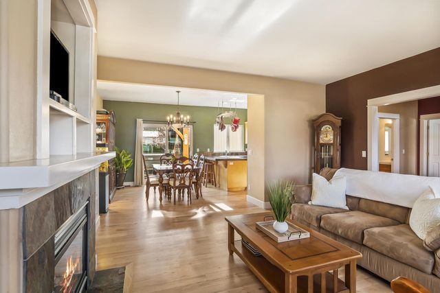 20663 Jayhawk Lane, Bend, OR 97702