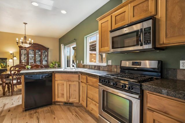 20663 Jayhawk Lane, Bend, OR 97702