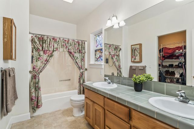 20663 Jayhawk Lane, Bend, OR 97702