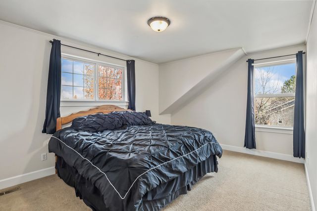 20663 Jayhawk Lane, Bend, OR 97702