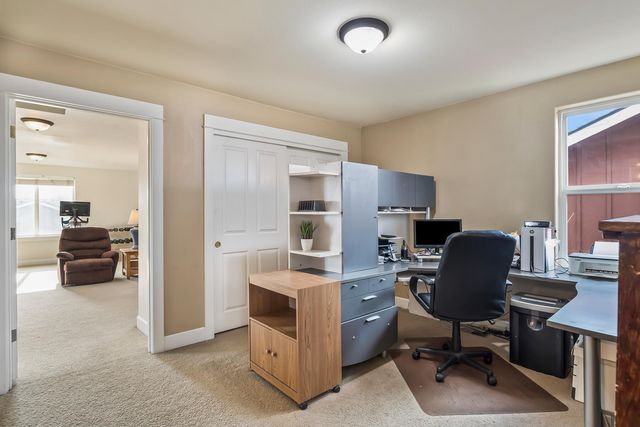 20663 Jayhawk Lane, Bend, OR 97702