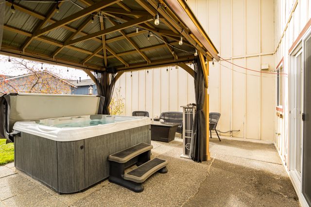 20663 Jayhawk Lane, Bend, OR 97702