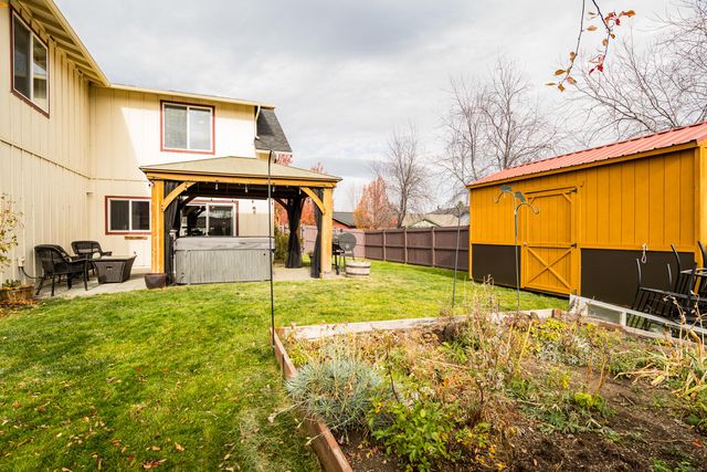 20663 Jayhawk Lane, Bend, OR 97702