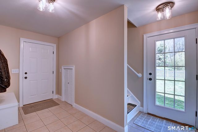 199 Barn Door Hills Road, Granby, CT 06035