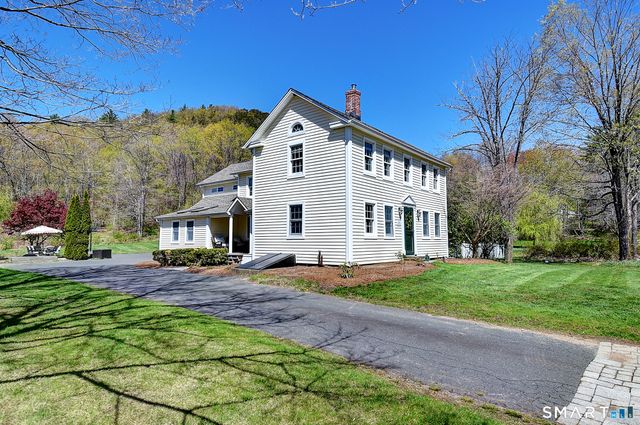199 Barn Door Hills Road, Granby, CT 06035