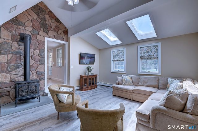 199 Barn Door Hills Road, Granby, CT 06035
