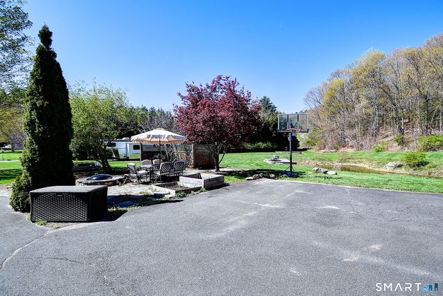 199 Barn Door Hills Road, Granby, CT 06035