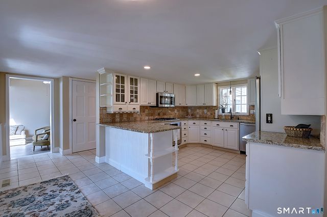 199 Barn Door Hills Road, Granby, CT 06035