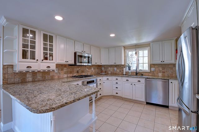 199 Barn Door Hills Road, Granby, CT 06035