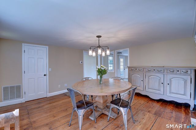 199 Barn Door Hills Road, Granby, CT 06035