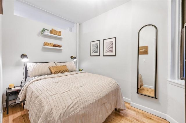 520 W 50th Street B4, New York (manhattan), NY 10019