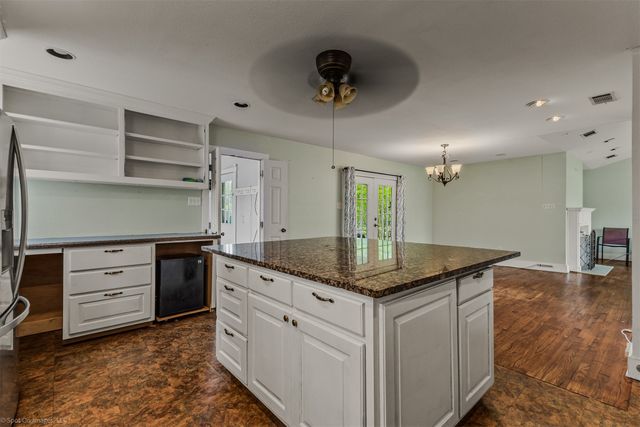 914 Griffith Avenue, Terrell, TX 75160