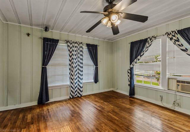 914 Griffith Avenue, Terrell, TX 75160