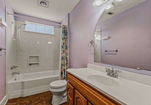 914 Griffith Avenue, Terrell, TX 75160