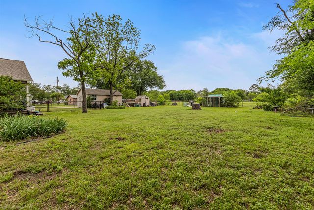 914 Griffith Avenue, Terrell, TX 75160