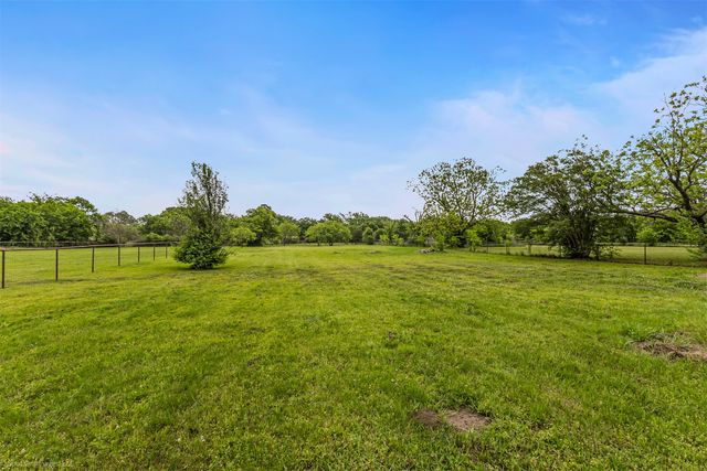 914 Griffith Avenue, Terrell, TX 75160