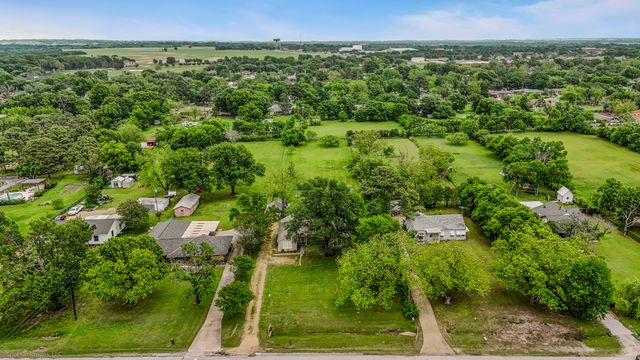 914 Griffith Avenue, Terrell, TX 75160