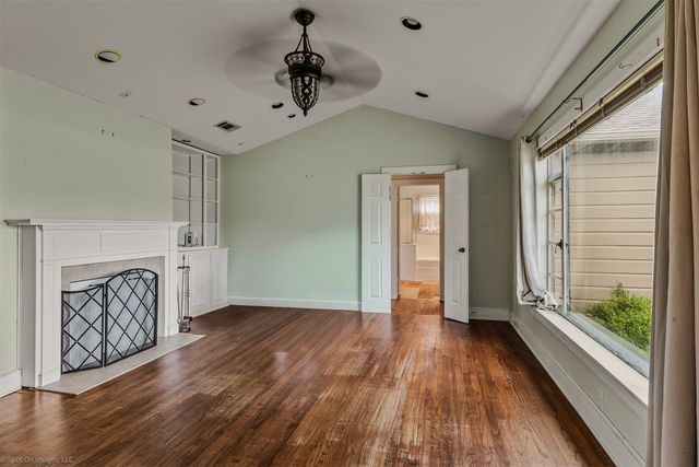 914 Griffith Avenue, Terrell, TX 75160