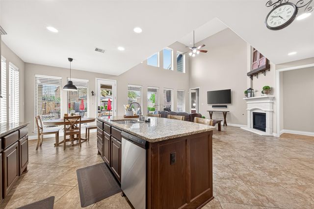 27554 Kingsland Place Lane, Fulshear, TX 77441