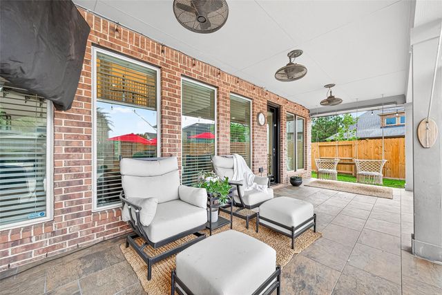 27554 Kingsland Place Lane, Fulshear, TX 77441