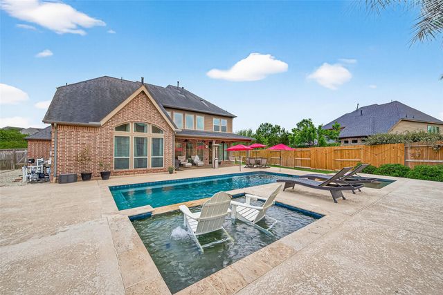 27554 Kingsland Place Lane, Fulshear, TX 77441